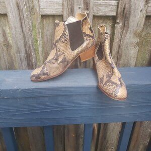 Steve ladden ankle boots